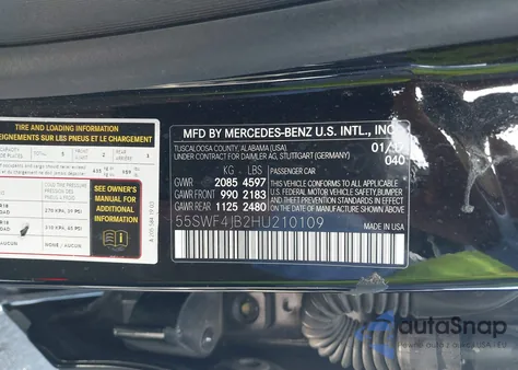 2017 Mercedes-Benz C 300 Luxury/Sport z USA, uszkodzony, nr VIN 55SWF4JB2HU210109